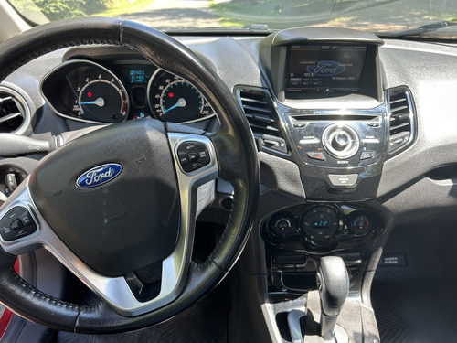 Ford Fiesta Kinetic 1.6 Titanium Powershift 120cv