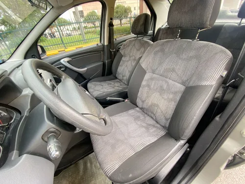 Renault Logan 1.6 Expression Fii