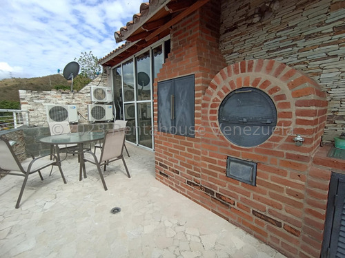 Townhouse En Venta En Urbanizacion El Limon Lmc Mls #25-14409