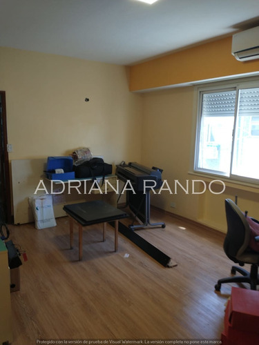 Imagen 16 de 19 de 173 - Importante Estudio Con Recepción Sala De Estar Y Oficinas