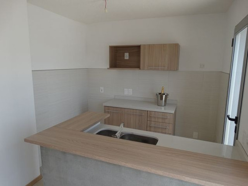 Imagen 7 de 12 de Apartamento Venta 1 Dormitorio Con Garaje Sobre Rivera!!!