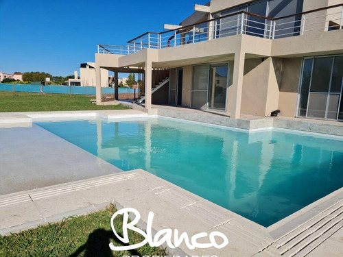 Casa En Venta En Haras Santa Maria, Escobar, G.b.a. Zona Norte