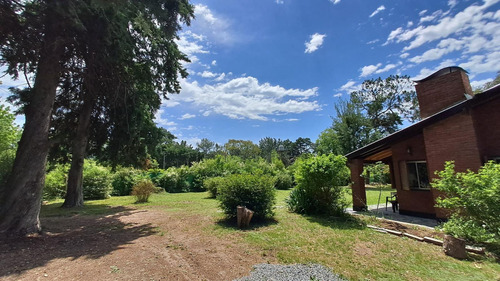 Casa En Venta - 2 Dormitorios 1 Baño - Cochera - 2470mts2 - Comarca Del Sol, Exaltación De La Cruz