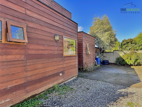 Casa En Venta De 4 Dorm. En Puerto Varas