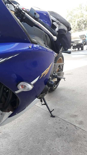 Yamaha R1 R1