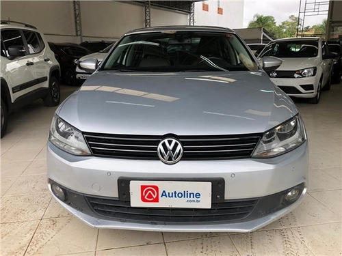 Volkswagen Jetta 2.0 Comfortline 120cv Flex 4p Tiptronic