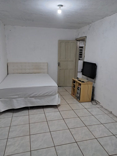 Vendo Casa Toda Mobilhada.