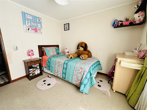 Casa En Arriendo De 5 Dorm. En Peñalolén