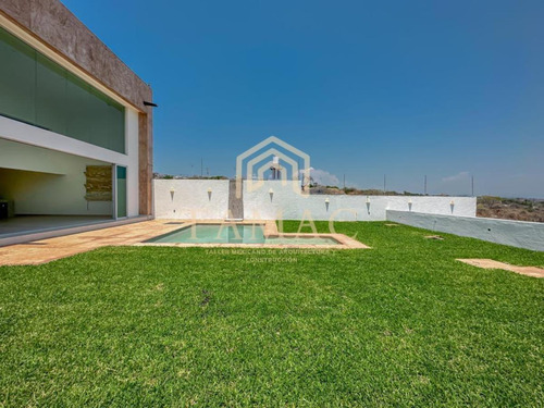 Casa En Venta En Tequesquitengo, Jojutla, Morelos