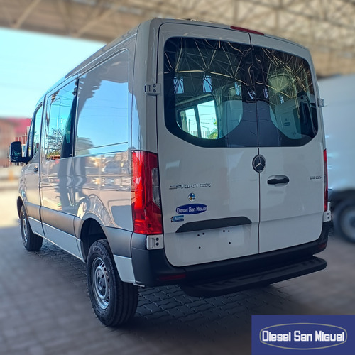 Mercedes-Benz Sprinter 311 3250 Furgón Mixto 4+1