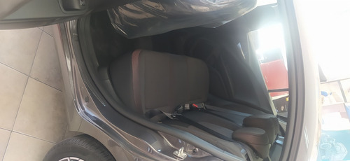 Imagen 12 de 18 de Fiat Cronos 1.8 Precision