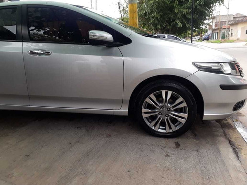 Imagen 10 de 14 de Honda City Exs Mt