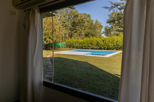 Imagen 5 de 30 de Casa Con Pileta A La Venta En Lobos Country Club