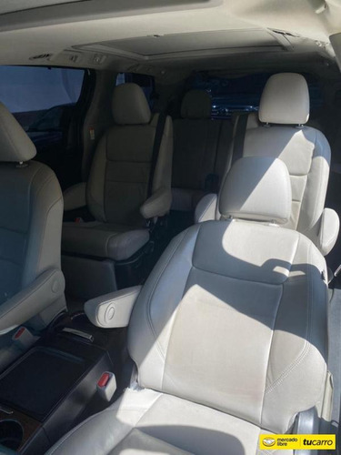 Toyota Sienna Automática