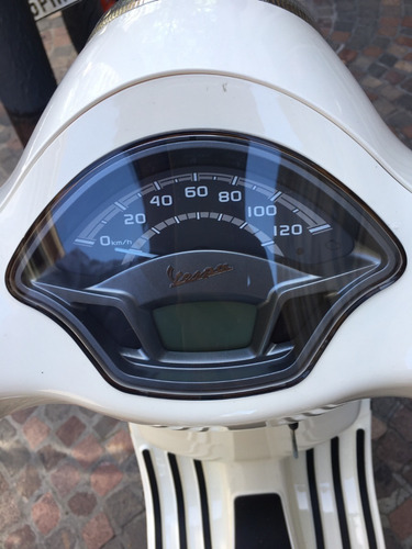 Imagen 10 de 25 de Vespa Vxl