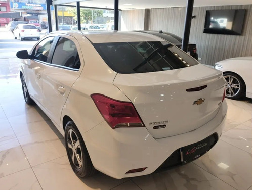 Imagen 3 de 23 de Chevrolet Prisma