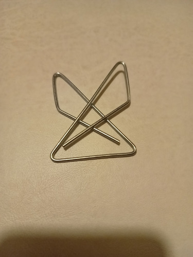 Par De Ganchos Para Dinero Sifap Mariposa Tipo G Metal Gris