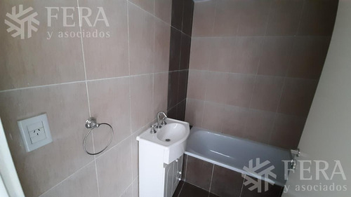 Imagen 11 de 23 de Venta De Departamento De 2 Ambientes Con Patio En Wilde (28030)