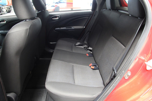 Toyota Etios 1.3 X 16v Flex 4p Repasse!!!
