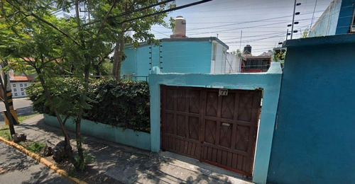 Imagen 2 de 8 de Casa Con Jardín En G.a.m. Eac