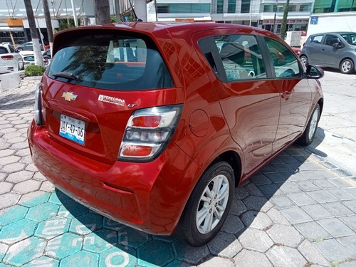 Imagen 4 de 15 de Chevrolet Sonic 2017 1.6 Lt Hb At
