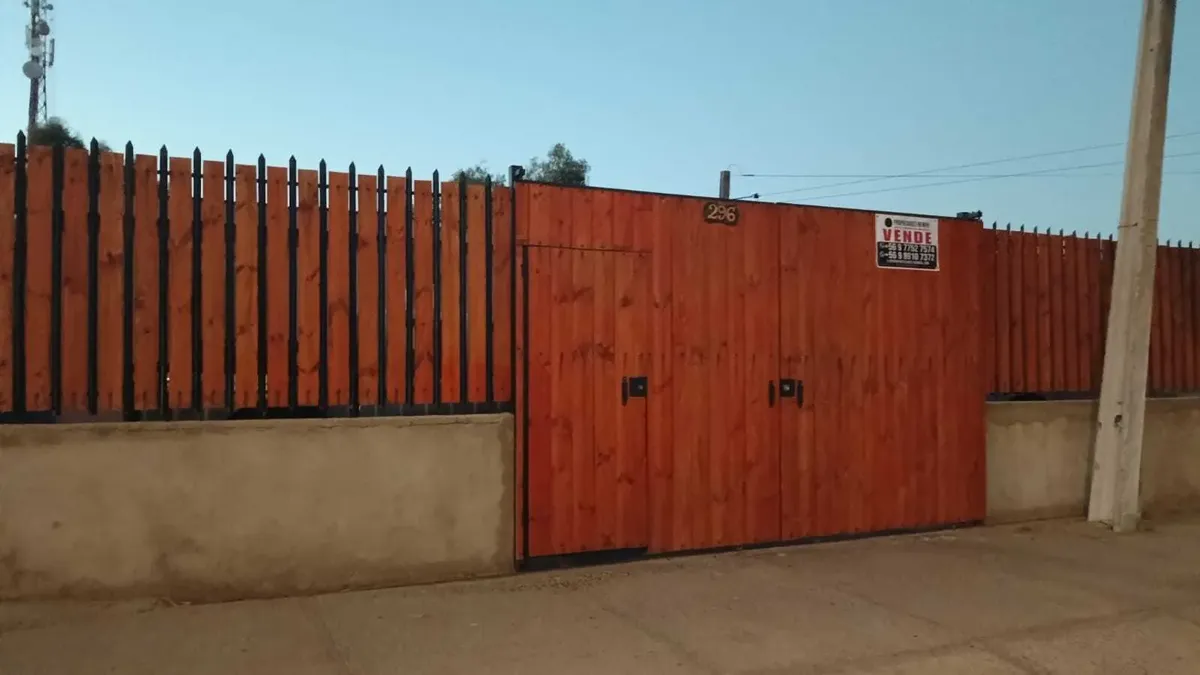 Imagen 1 de 14 de Venta Casa 200m2: 5 Hab, 2 Baños Y Parking (148686)
