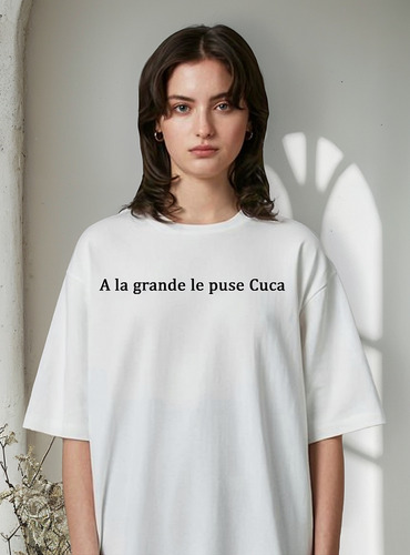 Remera A La Grande Le Puse Cuca Homero Simpson Unisex