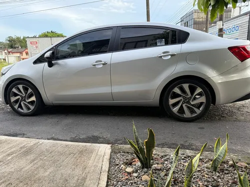 Kia Río Ub Ex Modelo 2016 Llantas Nuevas Técnico Y Soat 2026