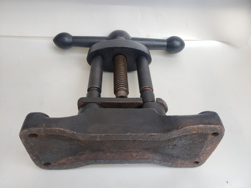 Antiga Prensa De Laboratório - 30 Cm - 9,6kg (Usado)