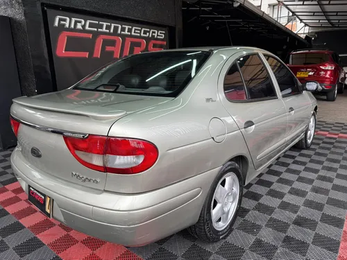 Renault Megane 1.6 Unique