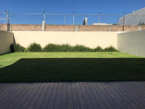Imagen 6 de 30 de Casa En Venta En Fraccionamiento Xochitlcali