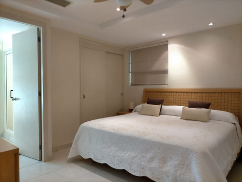 Imagen 14 de 22 de Venta De Departamento En Costa Victoria A Tratar.