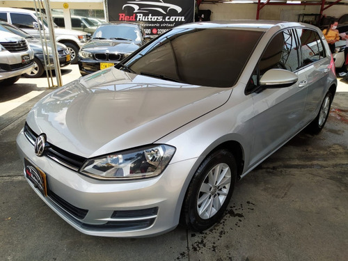 Volkswagen Golf 2015 Trendline Tp 1600cc R15
