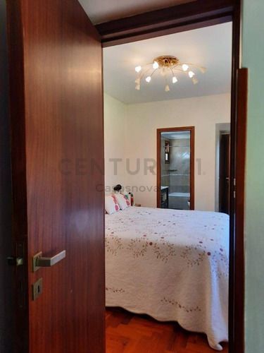 Imagen 17 de 29 de Excelente Chalet Sobre 294 M2 Quincho Parrilla Cochera 2 Autos