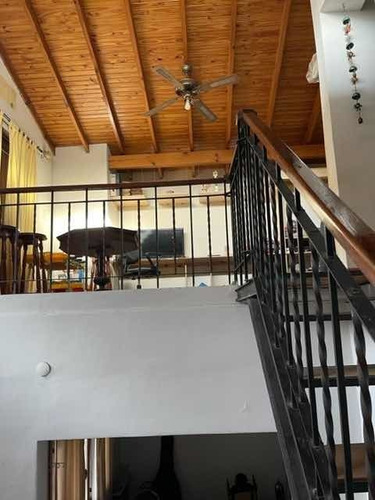 Imagen 4 de 9 de Venta - Casa Con Jardín En Calle Chimondegui - Monte Grande