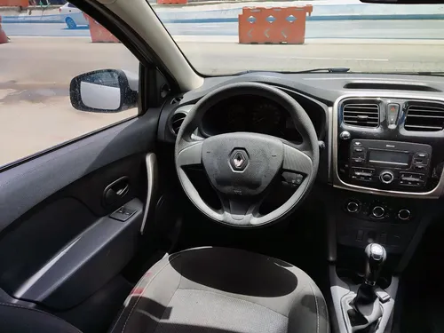 Renault Logan 1.6 Expression / Life +