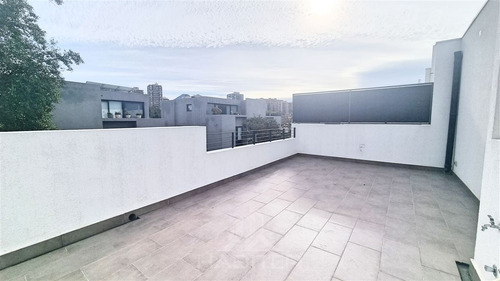 Townhouse 4 Dormitorios - 3 Baños , Amplia Terraza