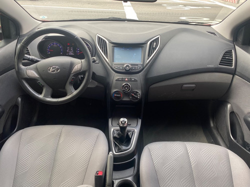 Imagem 8 de 8 de Hyundai Hb20 1.6 Premium 16v 2014