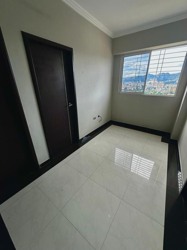 En Venta Apartamento En Residencias Navona, Valencia, Carabobo - Maritza Lopez - Solo Clientes