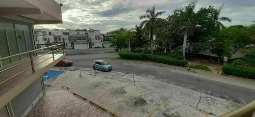 Imagen 1 de 10 de Renta Local 45mts Planta Baja Centrico En Cancún