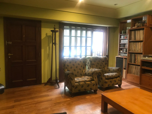 Imagen 3 de 25 de Casa En Lote Propio, Pb + 2 Pisos - Chalet Cochera