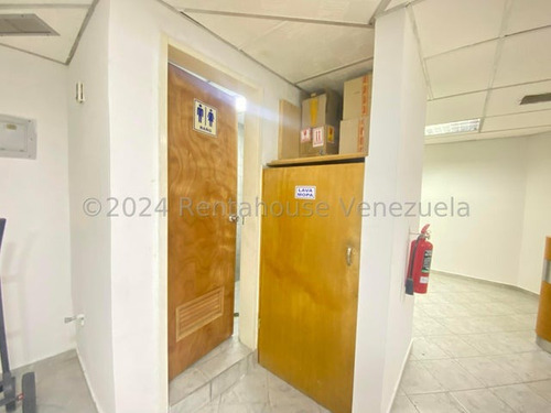 Local Oficina Comercial En Venta Las Delicias Maracay Centro Empresarial Europa Negociable Estef 25-16423