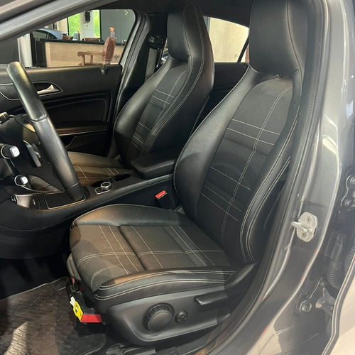 Imagen 14 de 17 de Mercedes-benz Clase A 1.6 A200 Urban 156cv