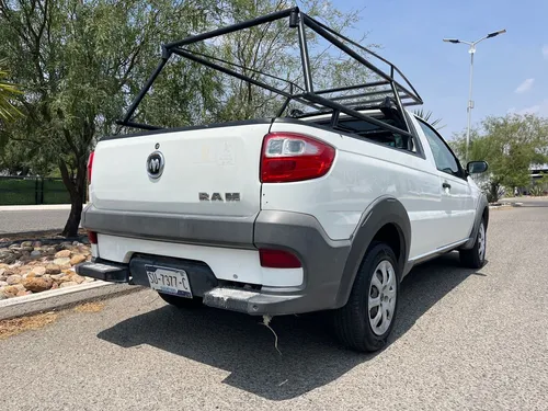RAM 700 1.6 Slt Mt