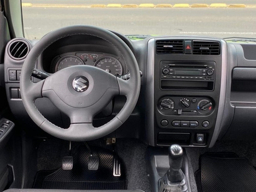 Imagem 7 de 12 de Jimny 4 All - 2014