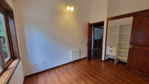 Amplia Casa En Parcela De Agrado Condominio Los Aromos