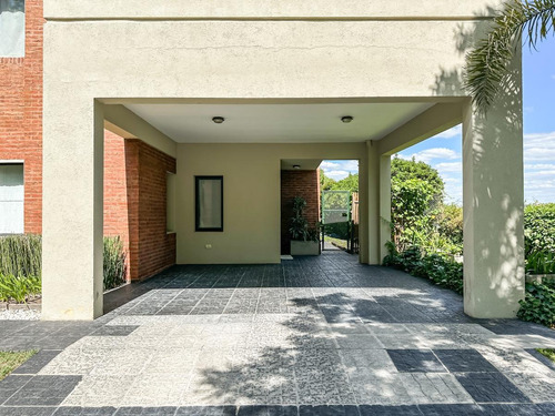 Imagen 5 de 30 de Casa En Venta Al Rio - Barrio Santa Catalina Villa Nueva Tigre