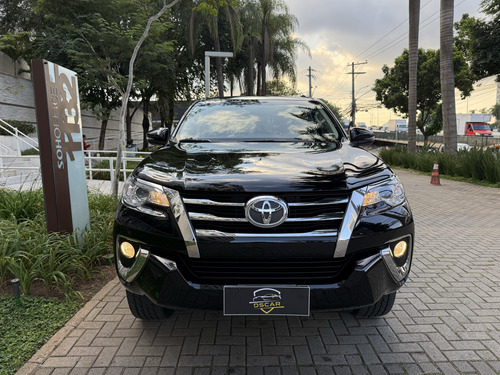 Toyota Hilux SW4 2.7 SRV 7 LUGARES 4X2 16V FLEX 4P AUTOMÁTICO