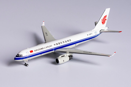 Tupolev Tu 204 100 Air China Cargo B-2871 1:400 Ng Model 