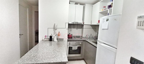 Departamento En Arriendo De 2 Dorm. En Estación Central